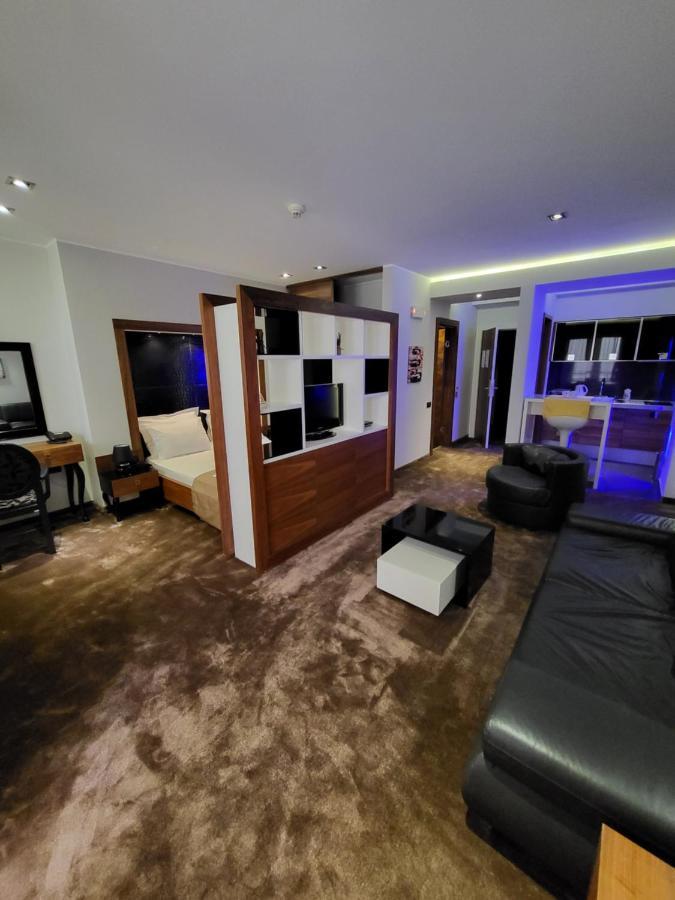 Apartments M Palace Budva Exterior photo